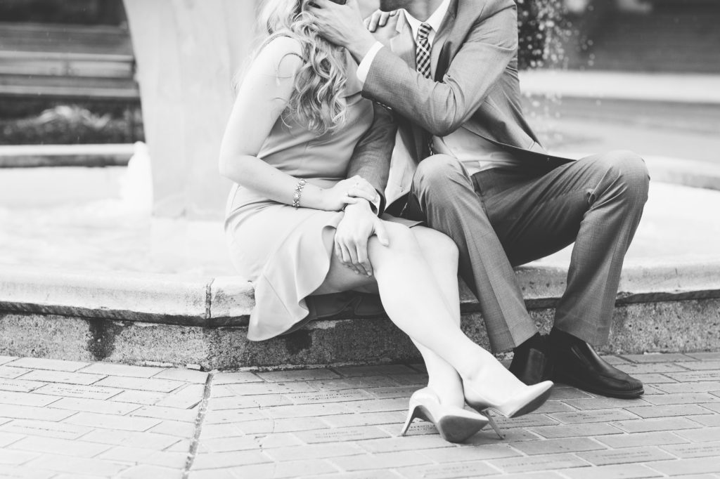 romantic engagement pictures