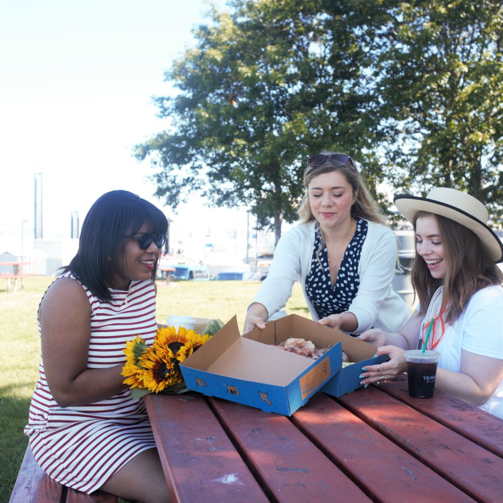 make the most of summer when you work - paperless post - toppot donuts - blogger girl gang - hello rigby - northwest blonde - lace and pearls blog