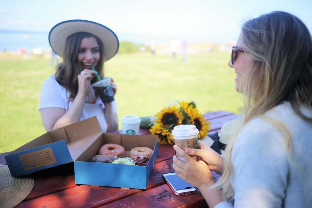 make the most of summer when you work - paperless post - toppot donuts - blogger girl gang - hello rigby - northwest blonde - lace and pearls blog 