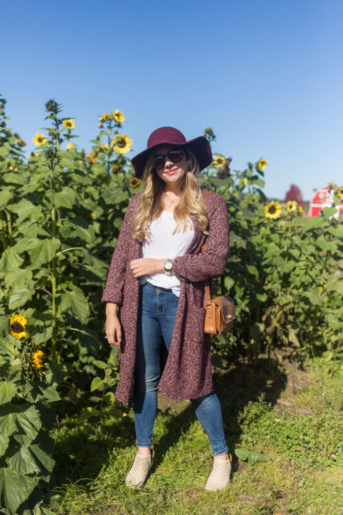 easy fall outfit - cute fall outfits - j.jill knit topper