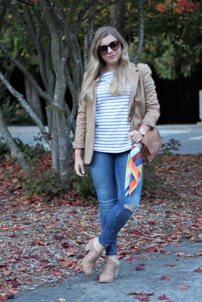 old navy rockstar jeans - weekend casual - easy fall outfit - preppy fall outfit