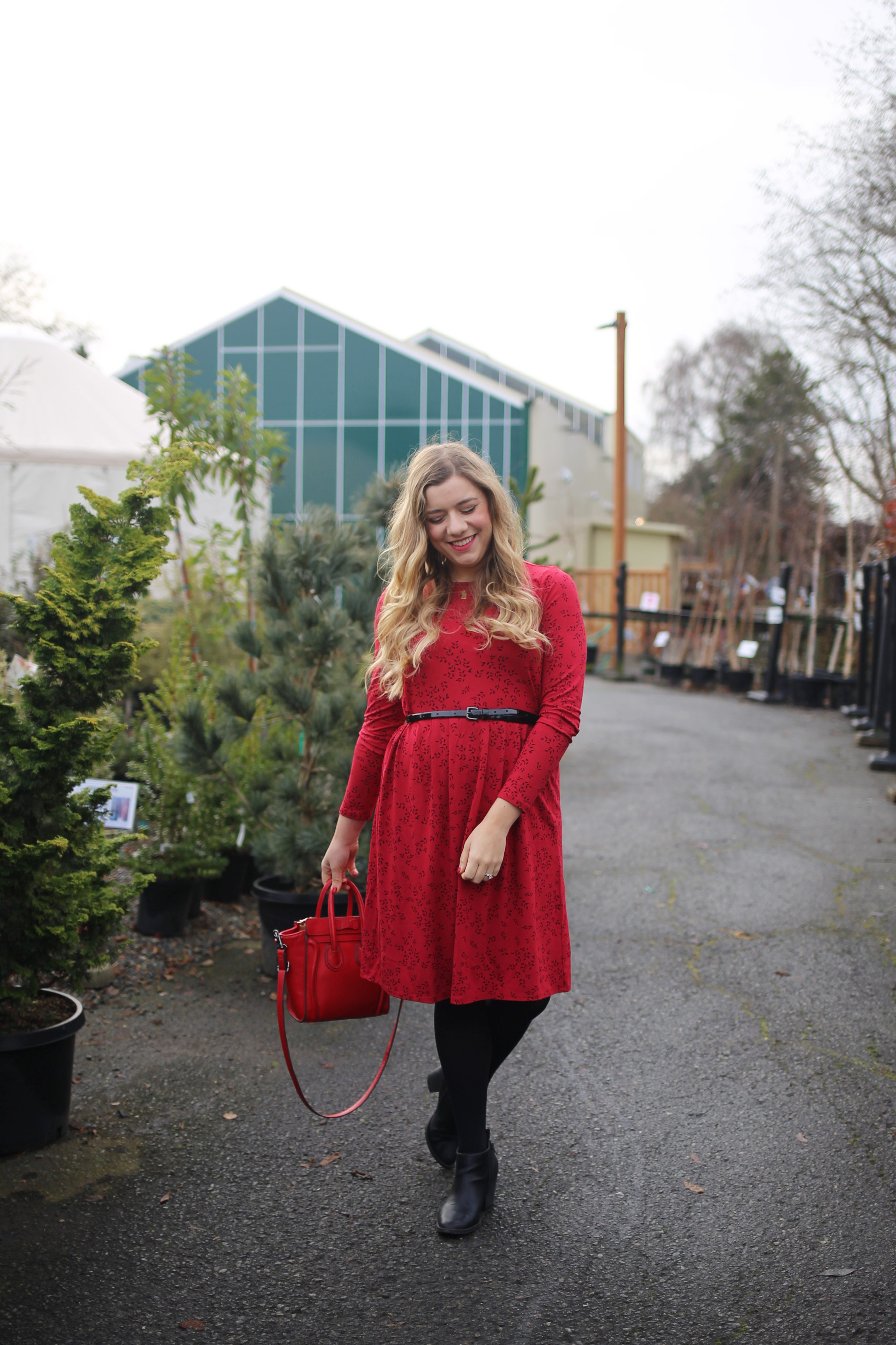 what i learned wearing red for 12 days - j.jill dress - christmas outfit idea - cute and warm winter outfit