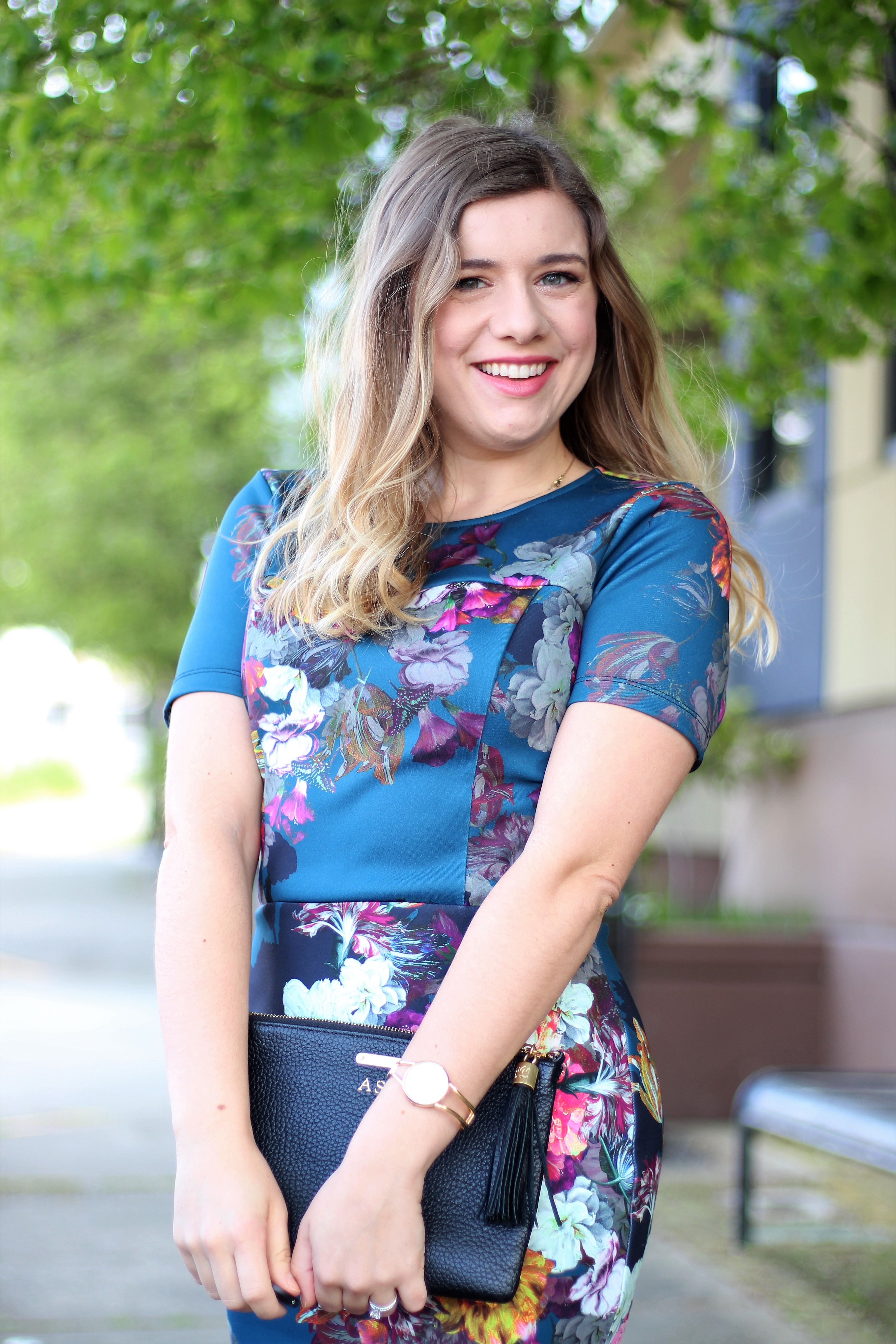 asos wiggle midi dress - why you should shop second hand clothing - pink heels outfit - wedding guest outfit