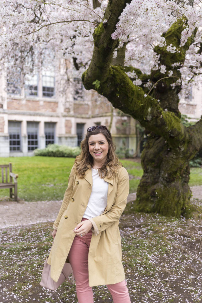 spring style essentials - trench coat - why you need a trench coat - UW cherry blossoms - Old Navy straight leg jeans - pink jeans outfit 