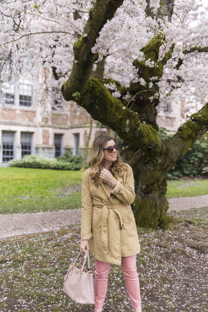 spring style essentials - trench coat - why you need a trench coat - UW cherry blossoms - Old Navy straight leg jeans - pink jeans outfit 