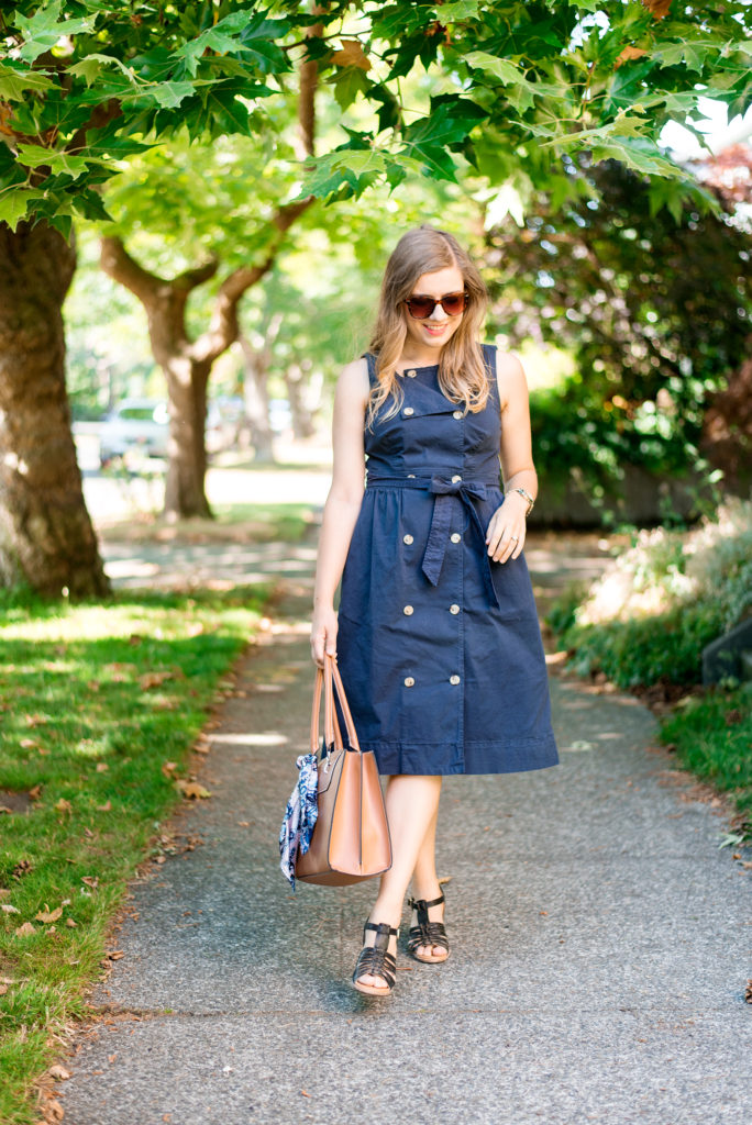 Ladylike in summer - seattle style bloggers - trench dress outfit ideas - London Fog handbag