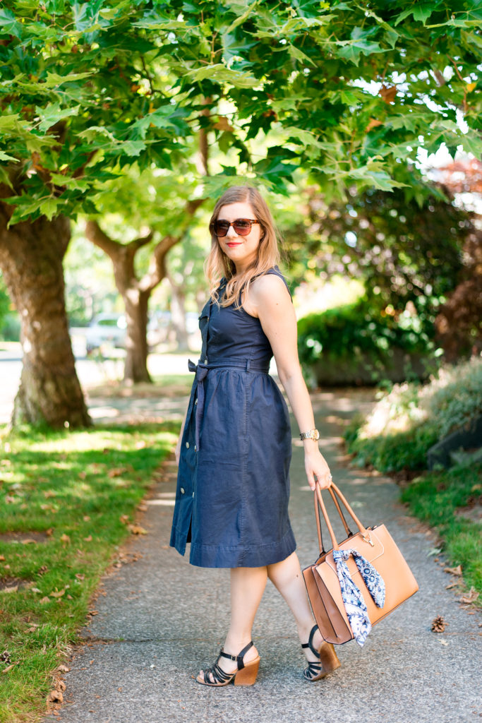 Ladylike in summer - seattle style bloggers - trench dress outfit ideas - London Fog handbag