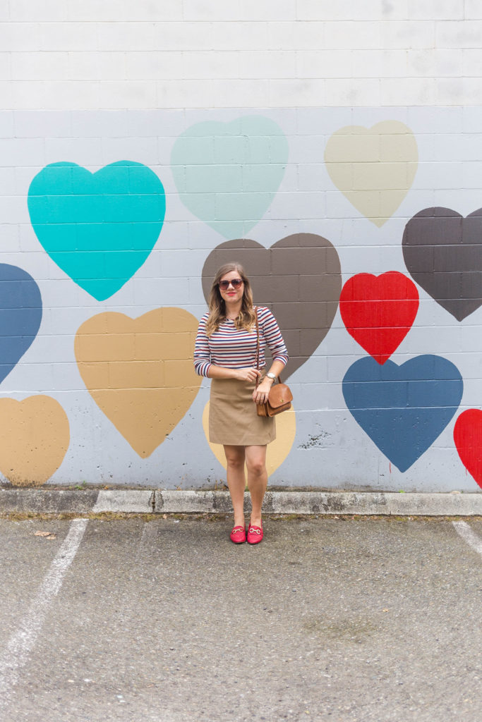 seattle heart wall - bellevue heart wall - red loafers outfit - first trimester recap - casual weekend outfit 