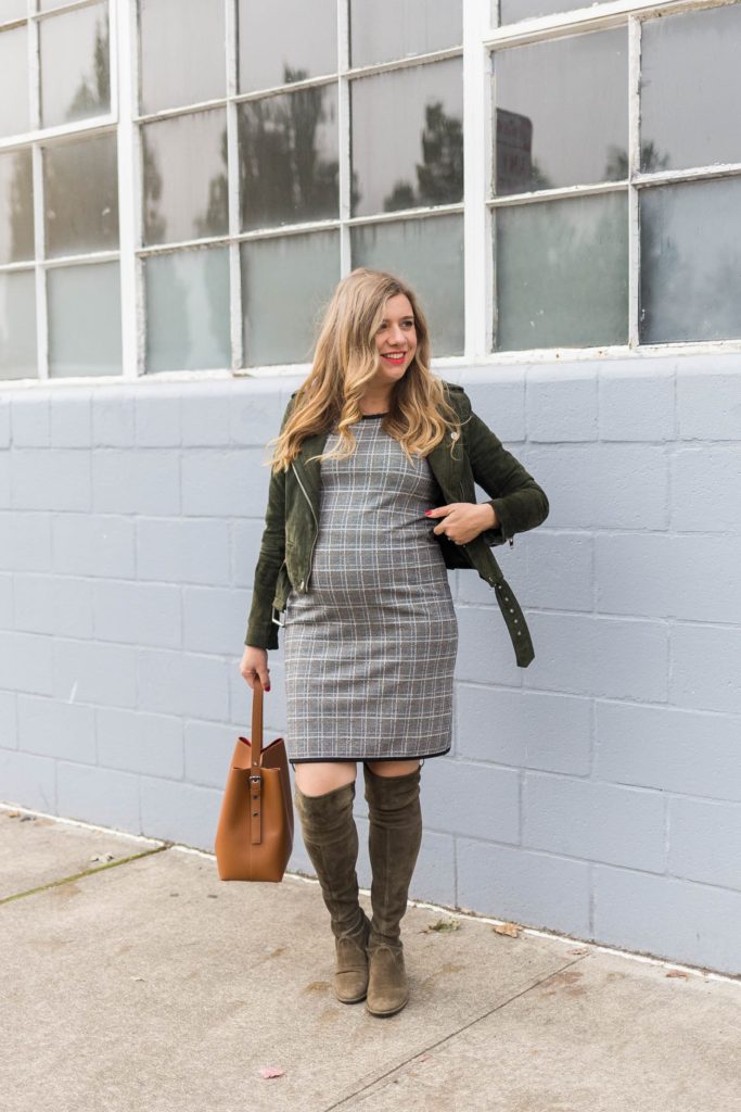 max studio dress - fall maternity outfit idea - easy fall maternity outfit - stuart weitzman lowland boots 