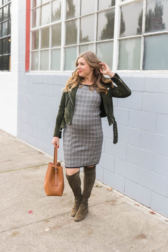 max studio dress - fall maternity outfit idea - easy fall maternity outfit - stuart weitzman lowland boots 