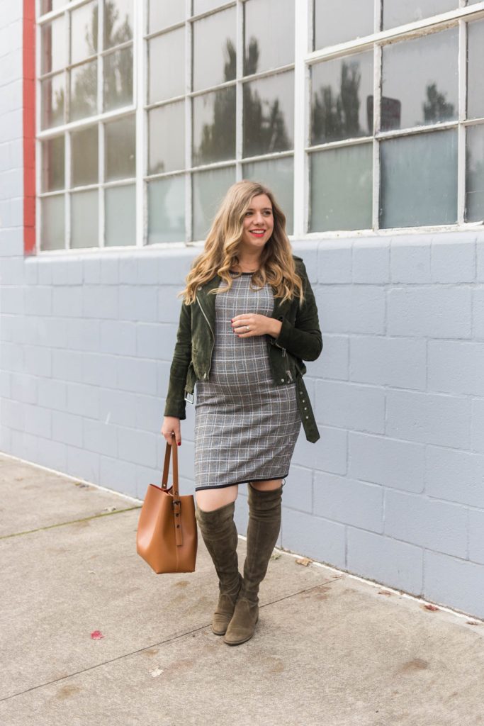 max studio dress - fall maternity outfit idea - easy fall maternity outfit - stuart weitzman lowland boots 