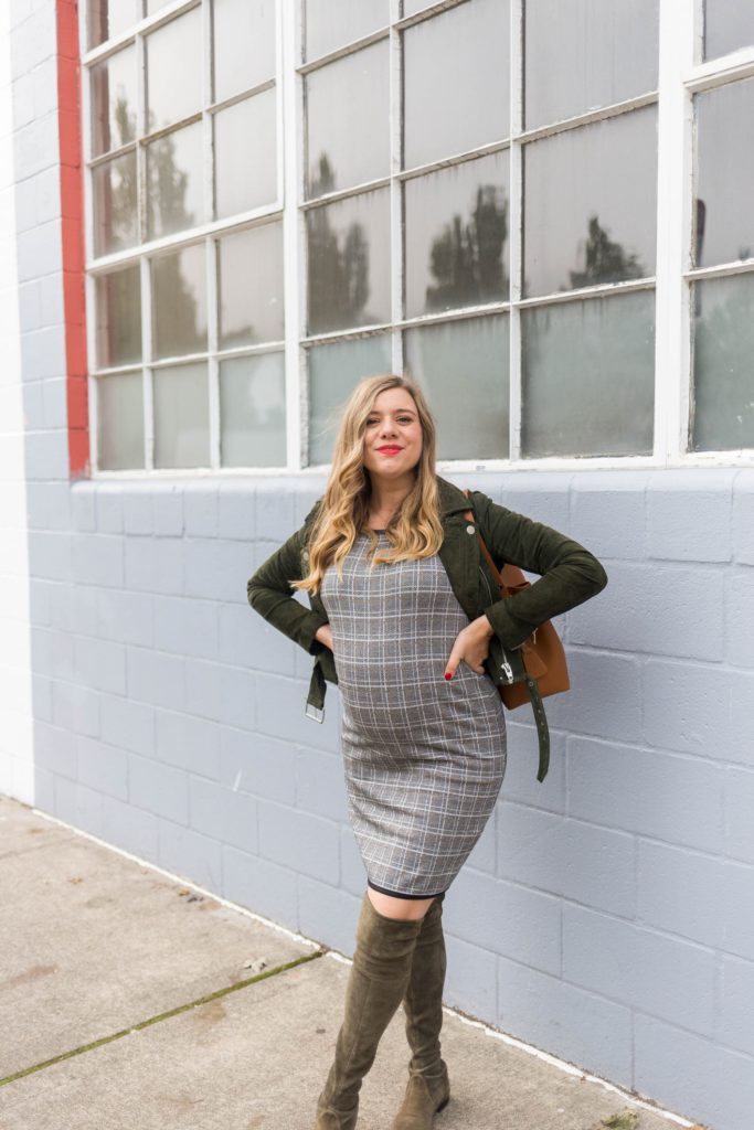 max studio dress - fall maternity outfit idea - easy fall maternity outfit - stuart weitzman lowland boots 