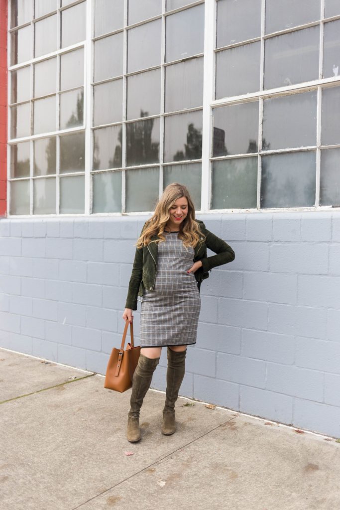 max studio dress - fall maternity outfit idea - easy fall maternity outfit - stuart weitzman lowland boots 