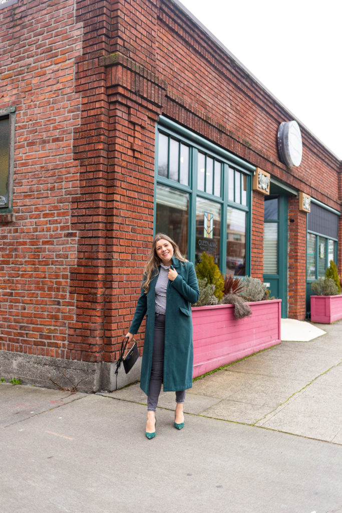 northwest blonde - seattle style blog - grey jeans outfit idea