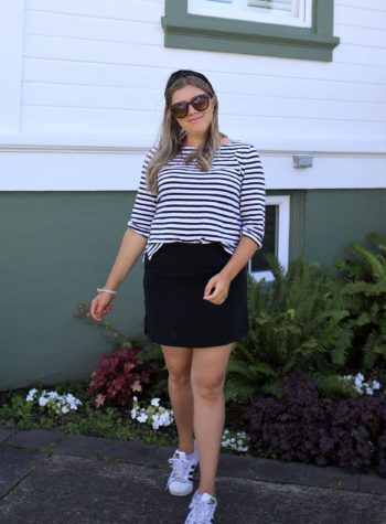 This simple skort outfit idea is great because you don’t look like you just came from a workout. You get the best of wear a skort without the total athletic look. This simple summer outfit is perfect for moms who need to bend and run after their kids. #athleisureoutfit #athleisure