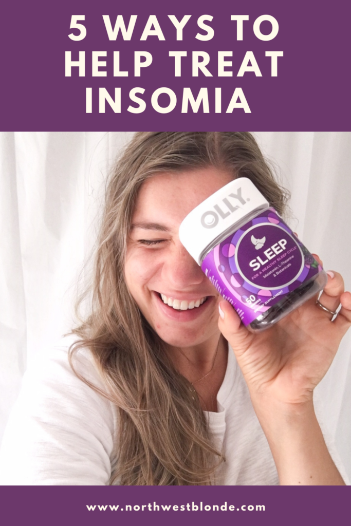 Are you a mom who struggles with sleep? Here are five natural ways to help cure insomnia and get the 7-8 hours of sleep that you need. You can start to treat your insomnia naturally before reaching for the Benadryl #sleep #motherhood #insomnia