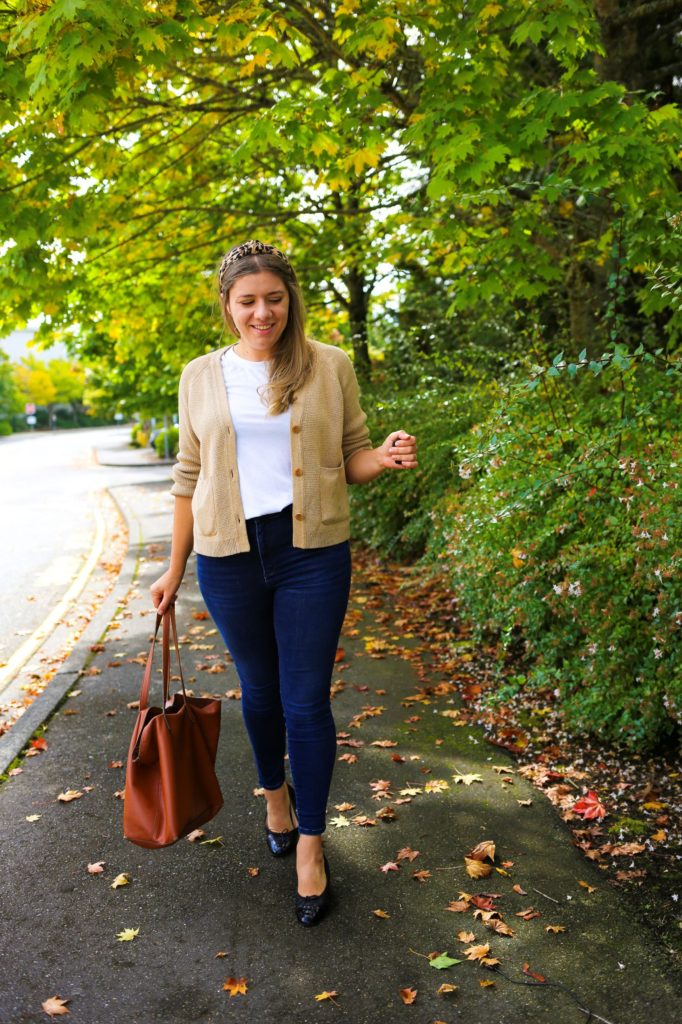 This J.Crew chunky cardigan is a great addition to your fall wardrobe. You can wear it with jeans and a tee shirt for an easy fall outfit or over a dress for a dressed up fall outfit. It's the perfect cropped cozy cardigan for fall #fallfashion #falloutfit