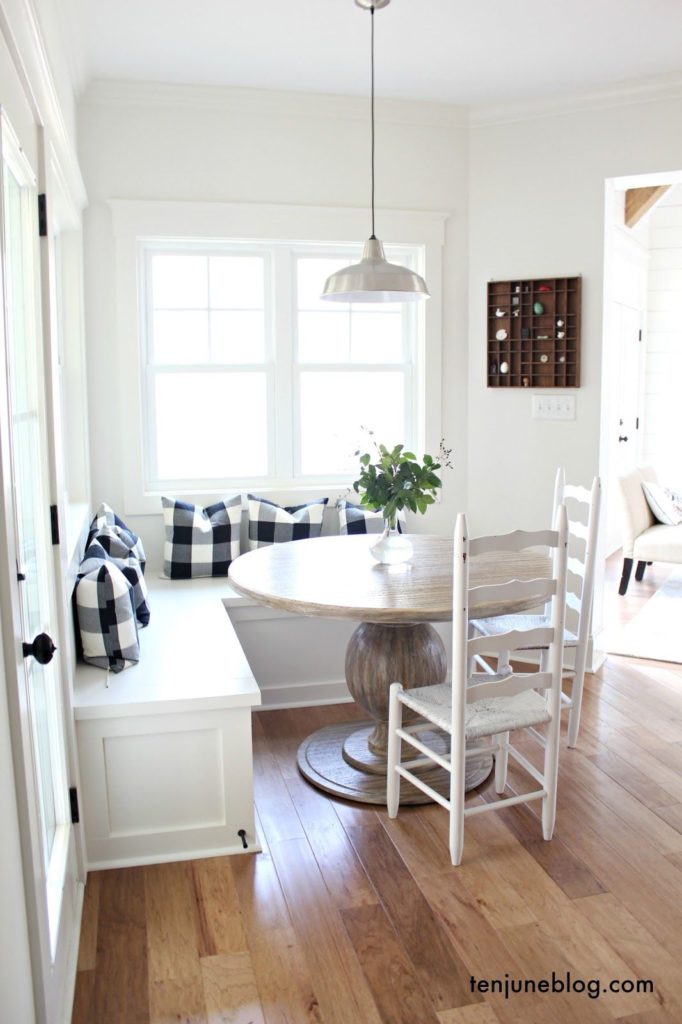 small dining nook inspiration